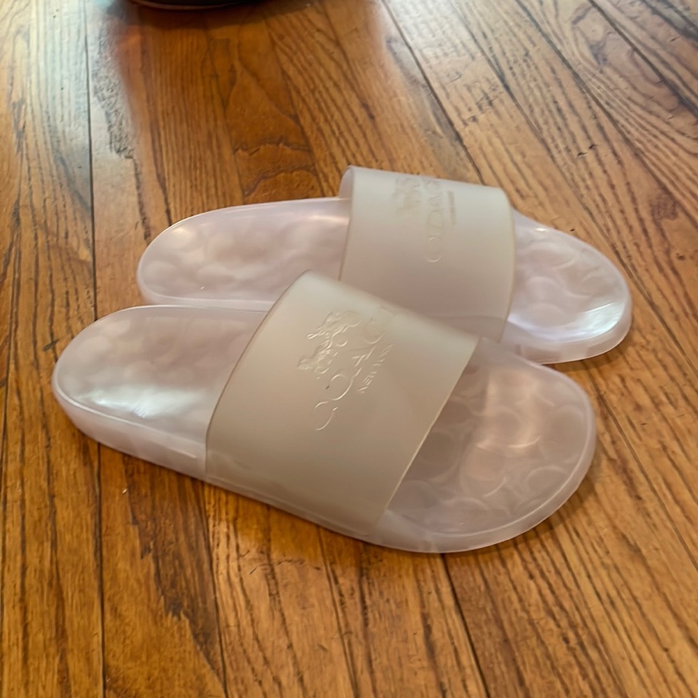 COACH SLIDES!